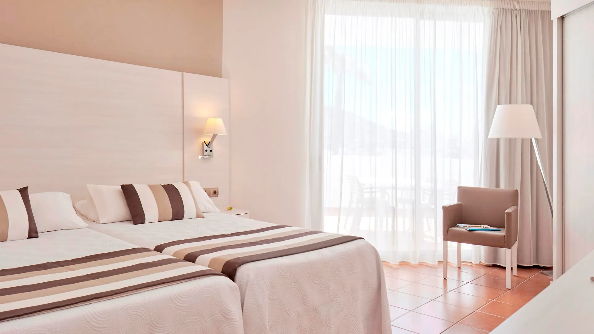 Hotel Tres Torres Santa Eularia des Riu
